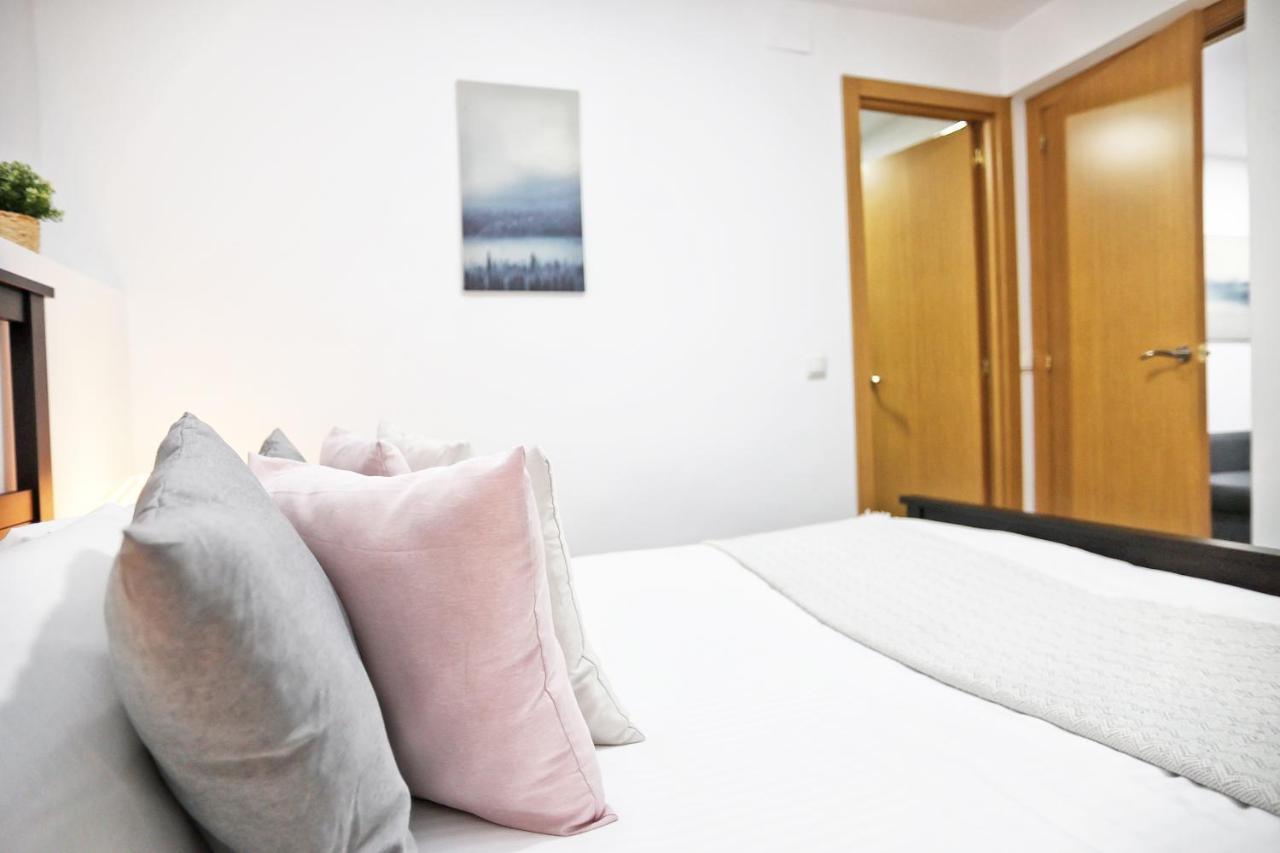Ferienwohnung Holidays2Malaga Goya - Zona Huelin & 500 Mts De La Playa Exterior foto